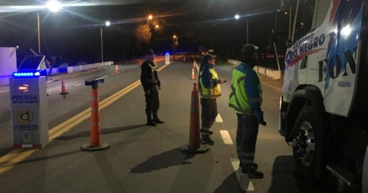 Dos camioneros dieron positivo de alcoholemia en Catriloacute