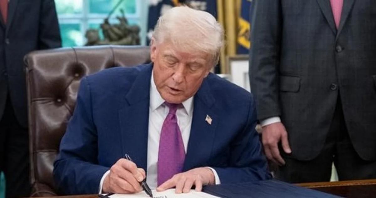 Donald Trump anuncioacute un sorpresivo alto el fuego entre Israel e Iraacuten