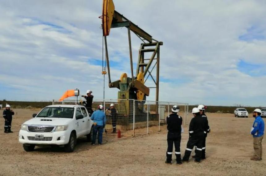 El sindicalismo petrolero iraacute al paro si no hay acuerdo con las empresas
