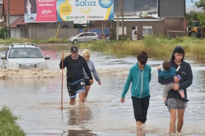 Milei vetoacute la ley de emergencia por las inundaciones en Bahiacutea Blanca