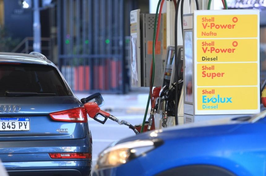 Fuerte caiacuteda del petroacuteleo- iquestbajan las naftas