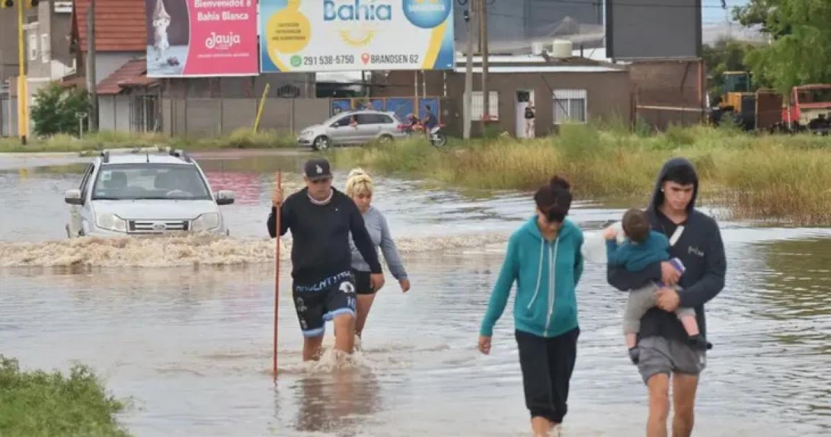 Milei vetoacute la ley de emergencia por las inundaciones en Bahiacutea Blanca