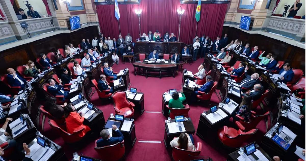 El Senado de PBA dio media sancioacuten a la reeleccioacuten indefinida de legisladores provinciales