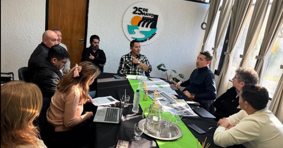 25 de Mayo- Avanzan con un proyecto de policliacutenico y soluciones habitacionales