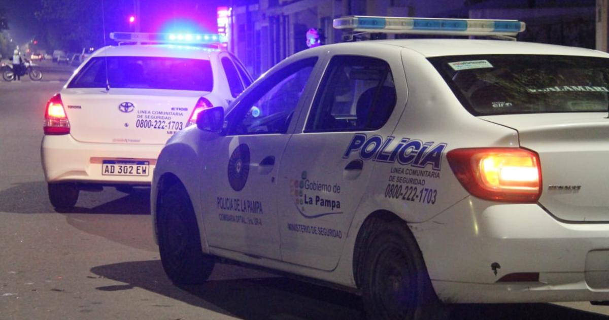 Fuerte operativo policial- amenazoacute con un cuchillo a su expareja y se autolesionoacute