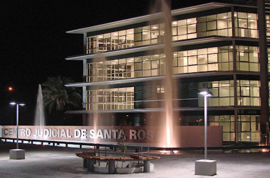 Revocaron una condena por usurpacioacuten a una madre en situacioacuten de vulnerabilidad