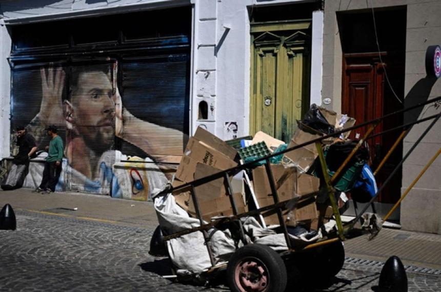 Los argentinos los maacutes preocupados del mundo por la pobreza y la desigualdad