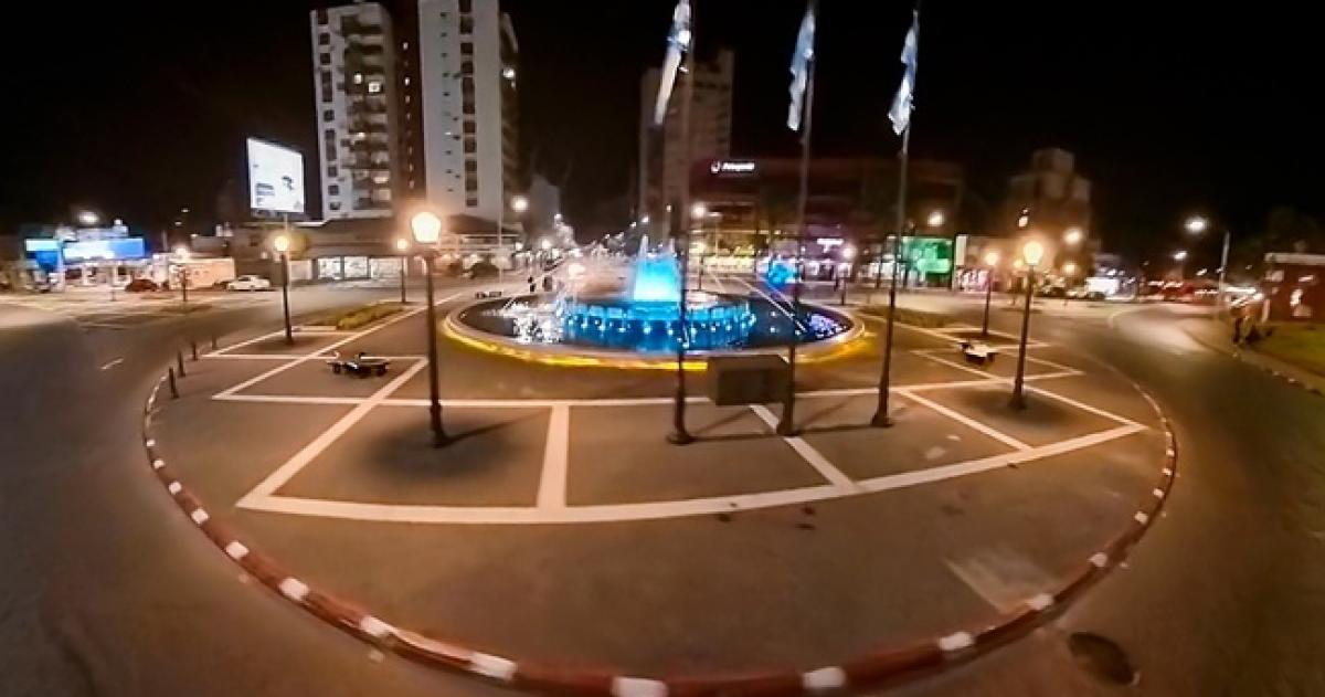 Presentaron la renovacioacuten de la rotonda del Centro Ciacutevico    