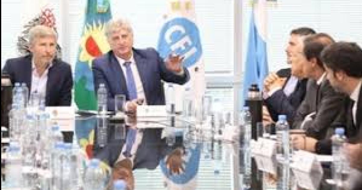 Leyes para recuperar fondos- Ziliotto y gobernadores se reunieron con bloques del Senado