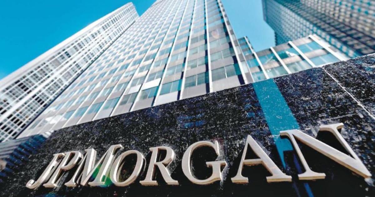 Criacutetico informe de JP Morgan- recomienda dar un paso atraacutes con bonos argentinos