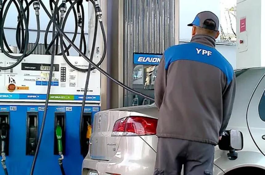 Aumenta 35-en-porciento- la nafta y el gasoil en YPF