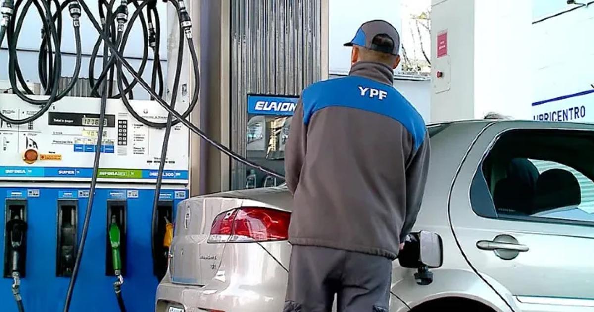 Aumenta 35-en-porciento- la nafta y el gasoil en YPF