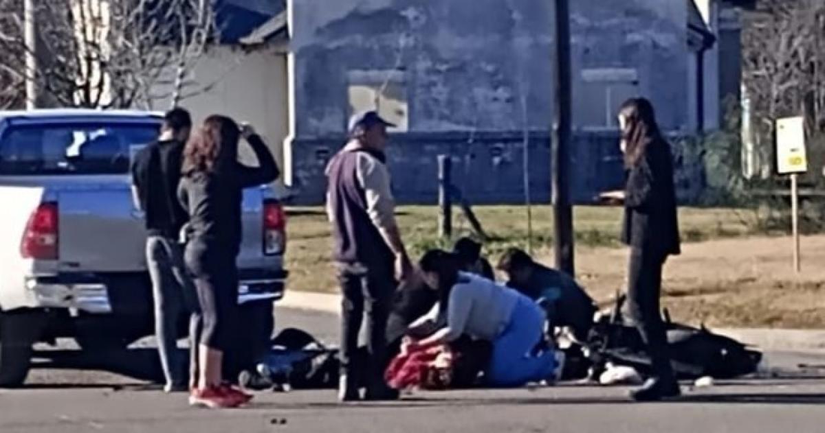 Murioacute un motociclista de 15 antildeos que chocoacute en Trenel   