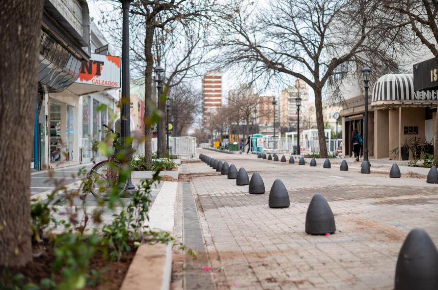 Di Naacutepoli dice que seraacute una jornada histoacuterica- inaugura la semipeatonal y la plaza