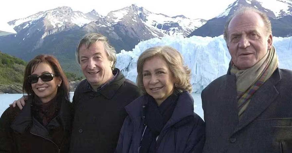 Carrioacute involucroacute a funcionarios libertarios y a los reyes de Espantildea en los negociados por YPF