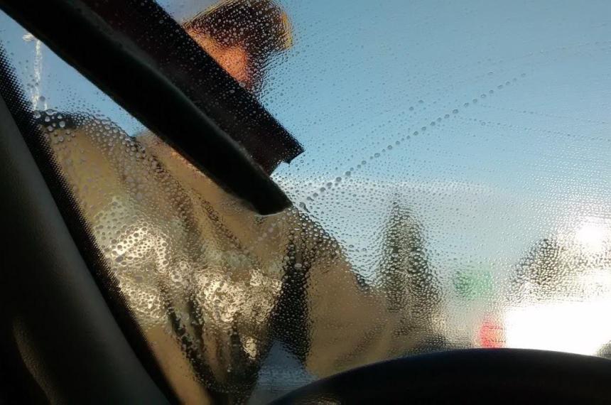 Limpiavidrios en Santa Rosa- una mujer demorada tras un incidente 