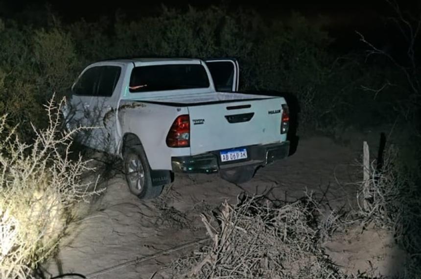 Policiacuteas chocaron un ternero sobre la Ruta Nacional 152