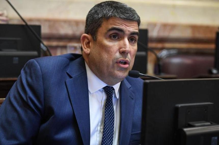 Bensusaacuten cruzoacute a Milei- El supuesto equilibrio fiscal lo mantiene con plata de las provincias