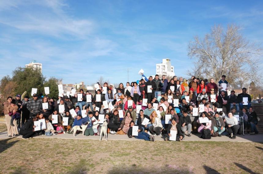 Llega la luz al barrio- habilitan a 73 familias de El Nuevo Salitral 