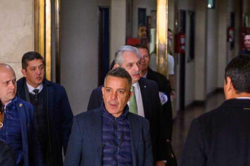 Causa Seguros- Alberto Fernaacutendez amplioacute su indagatoria y explicoacute su relacioacuten con Martiacutenez Sosa