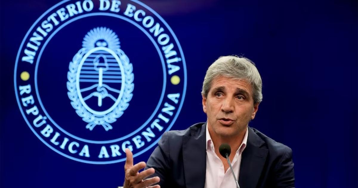 El Gobierno lanza 4 medidas clave para acumular reservas y enfrentar la volatilidad del doacutelar
