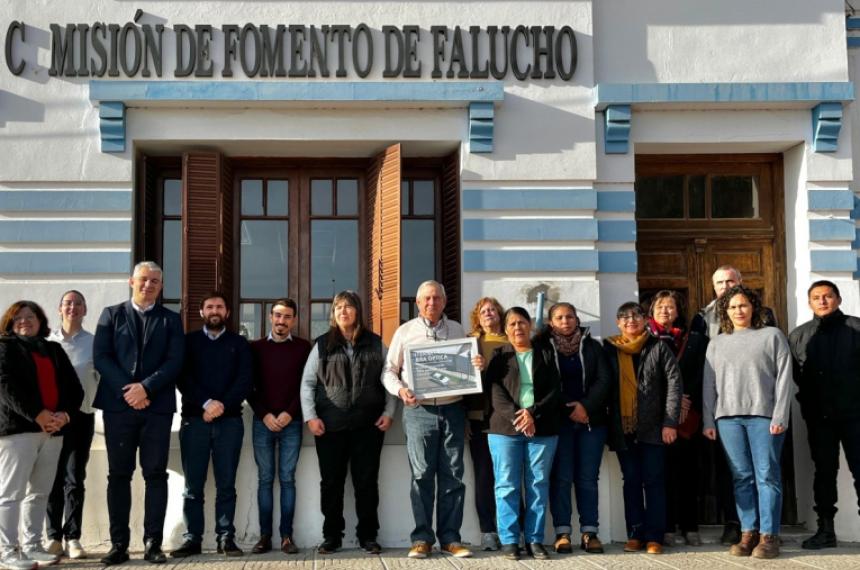 Inauguraron en Falucho nueva red de fibra oacuteptica domiciliaria