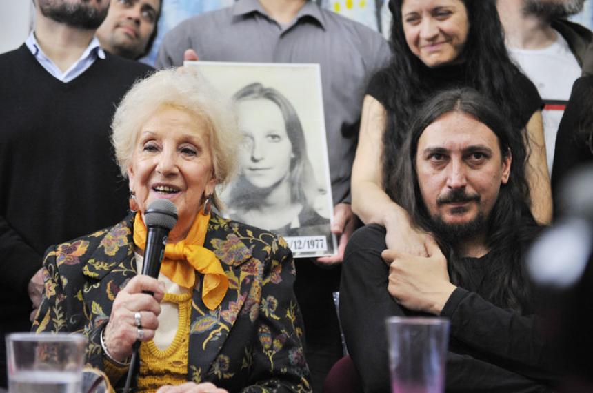 Abuelas de Plaza de Mayo anuncioacute la recuperacioacuten del nieto 140