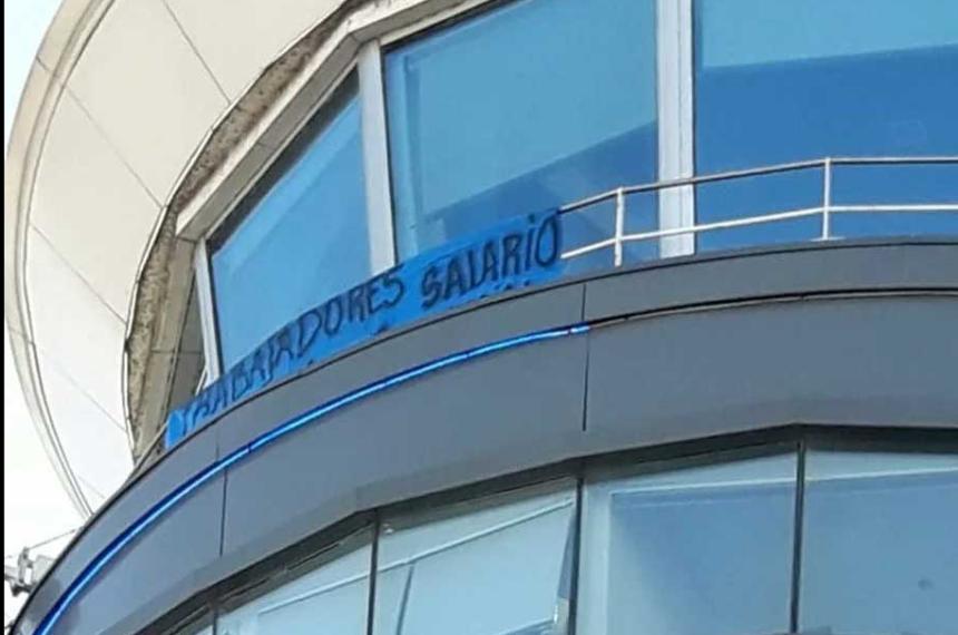 Caos aeacutereo en invierno- controladores ratifican paros y hay riesgo para vacaciones