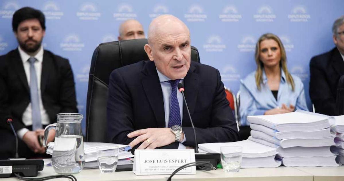 La oposicioacuten logroacute dictamen para la emergencia en pediatriacutea y financiamiento del Garrahan