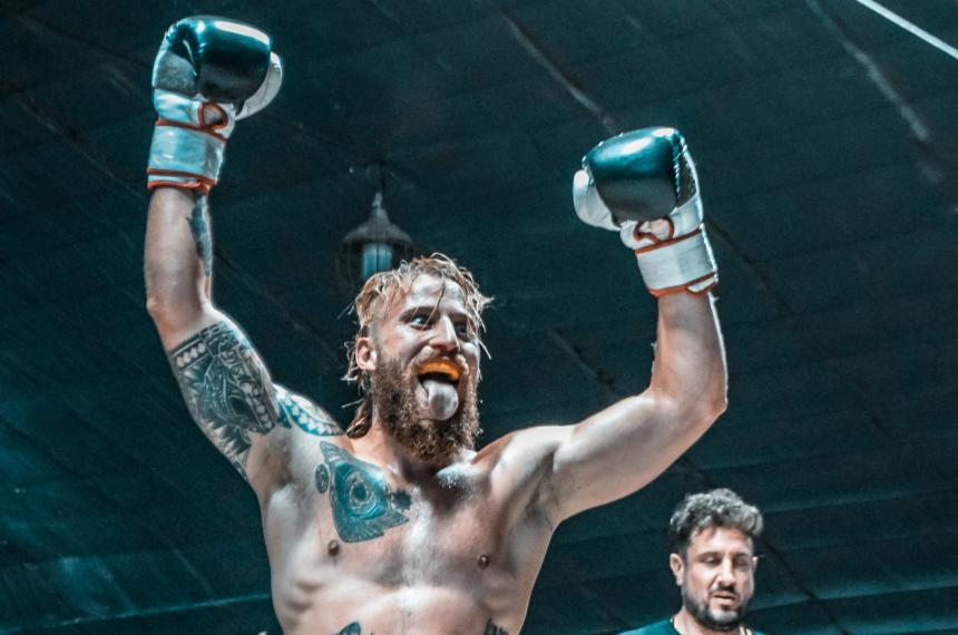 Kickboxing profesional en Argentino