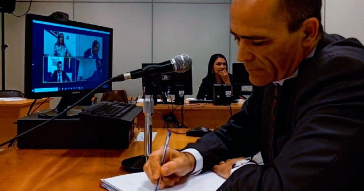Abusoacute de dos sobrinas y lo condenaron a tres antildeos y medio de prisioacuten