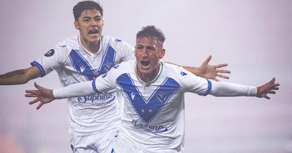 Veacutelez se consagroacute en la niebla de Avellaneda