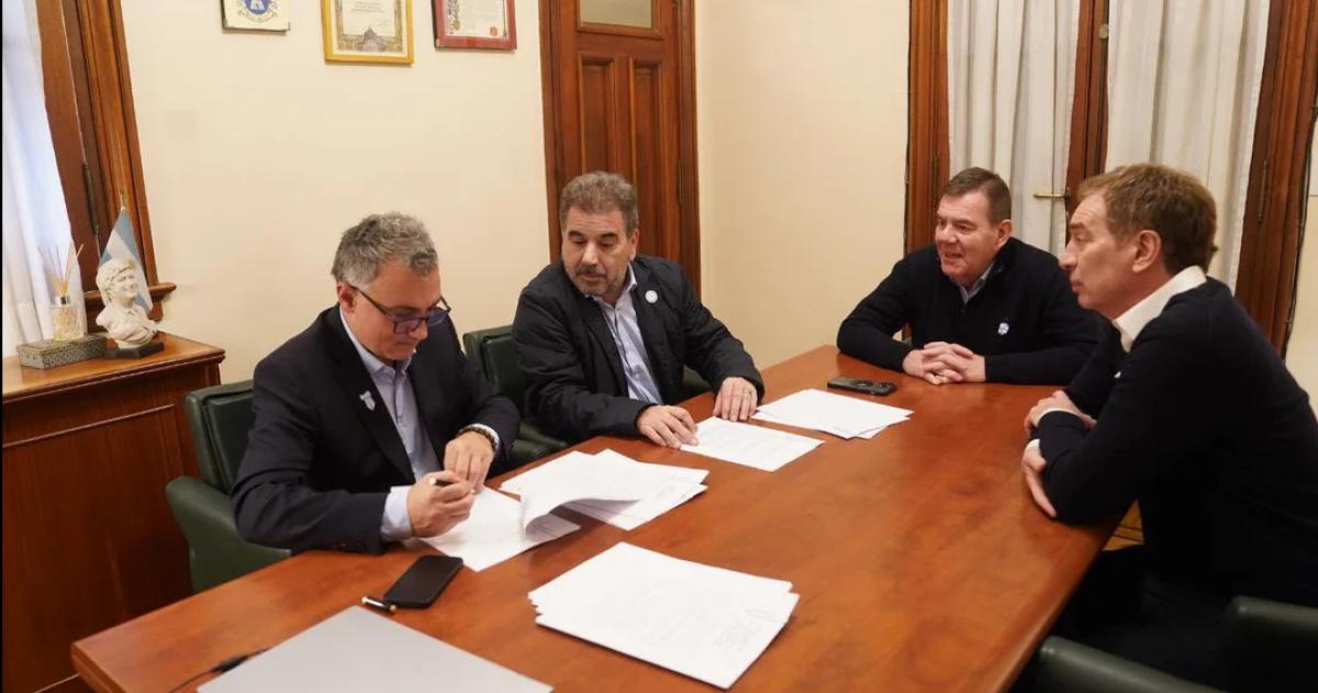 Acuerdo total de La Libertad Avanza y el PRO en la provincia de Buenos Aires