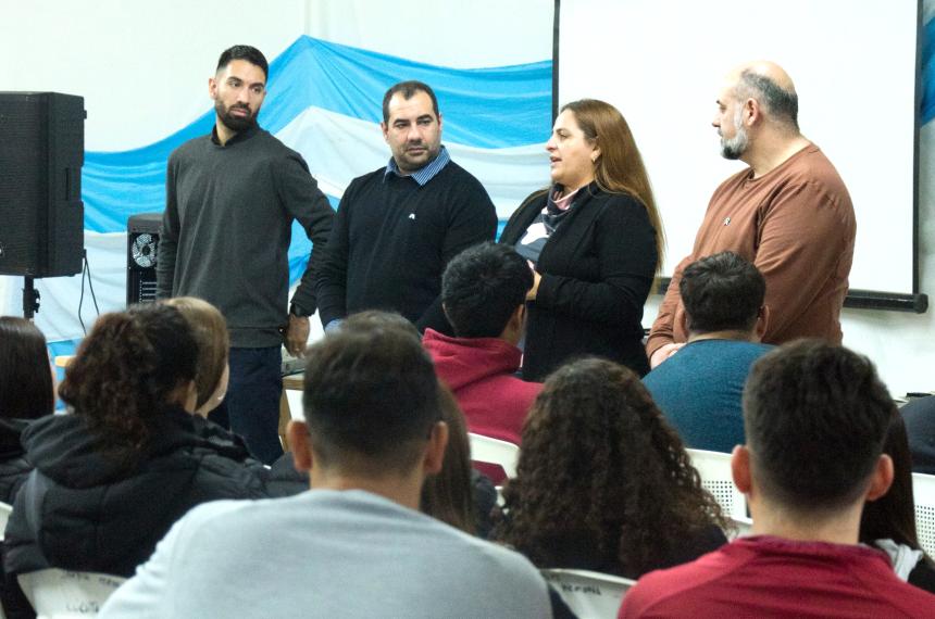 Castex se sumoacute al programa Municipios Digitales