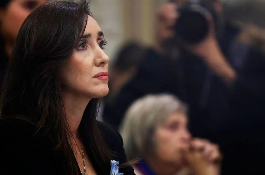 Cruce entre Villarruel y Bullrich por la sesioacuten en el Senado- Antes de hacerse la picante repase la Constitucioacuten