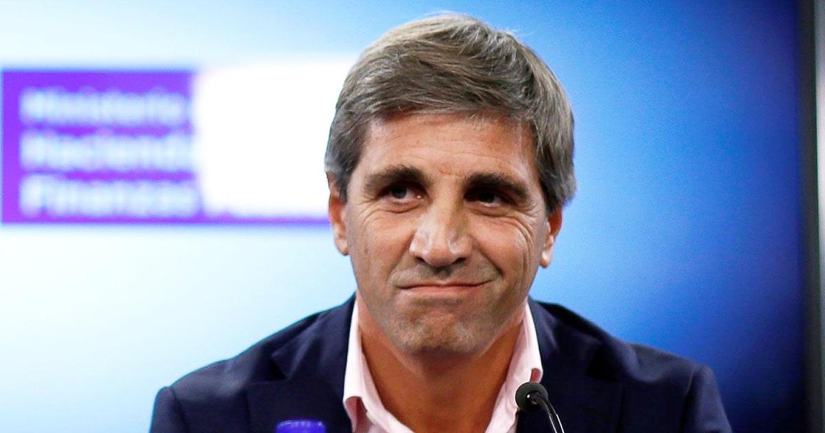 La Oficina de Presupuesto del Congreso reveloacute que en junio volvioacute el deacuteficit fiscal