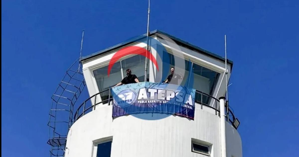 Dictaron la conciliacioacuten obligatoria para frenar el conflicto de controladores aeacutereos