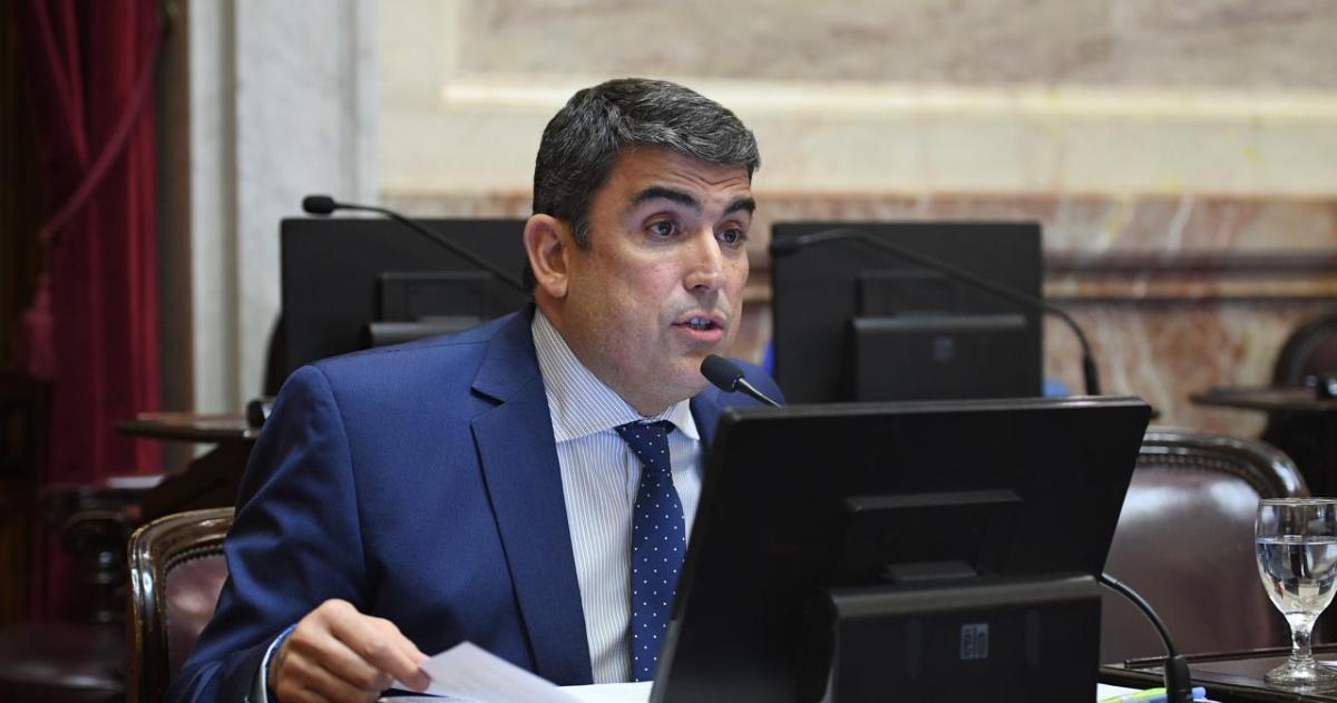 Bensusaacuten- es inmoral plantear que las leyes rompen el equilibrio fiscal