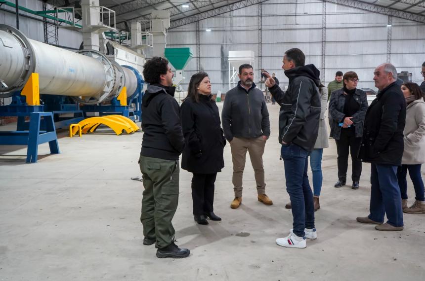 Con apoyo estatal Aviacutecola Don Andreacutes finalizoacute su planta de produccioacuten de biofertilizantes orgaacutenicos
