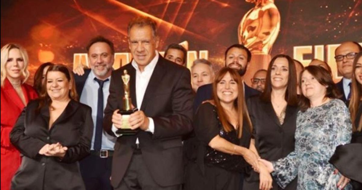 Martiacuten Fierro de Portales Web- Daniel Hadad obtuvo el Oro