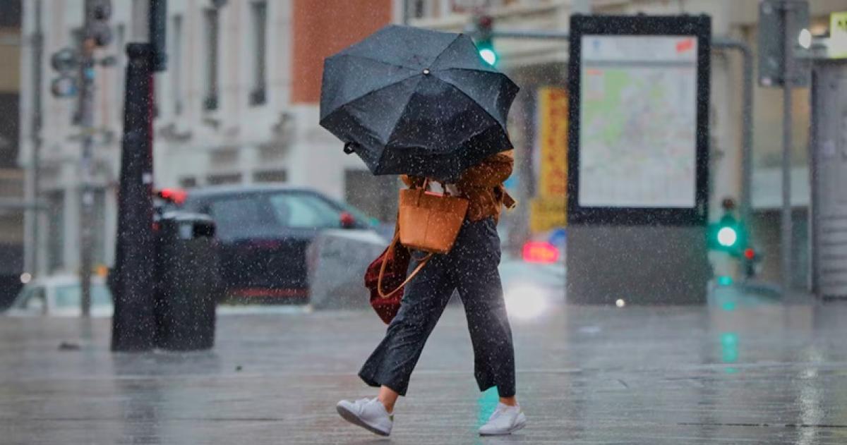 Alerta por ciclogeacutenesis- se esperan lluvias intensas y raacutefagas en la regioacuten pampeana