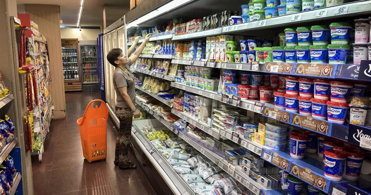 La inflacioacuten de junio fue de 16-en-porciento- y la interanual baja a 394-en-porciento-