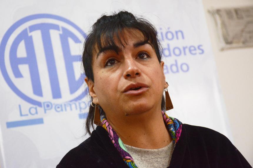 ATE cruzoacute a Ravier-  Es una gran mentira que los empleados puacuteblicos no trabajamos