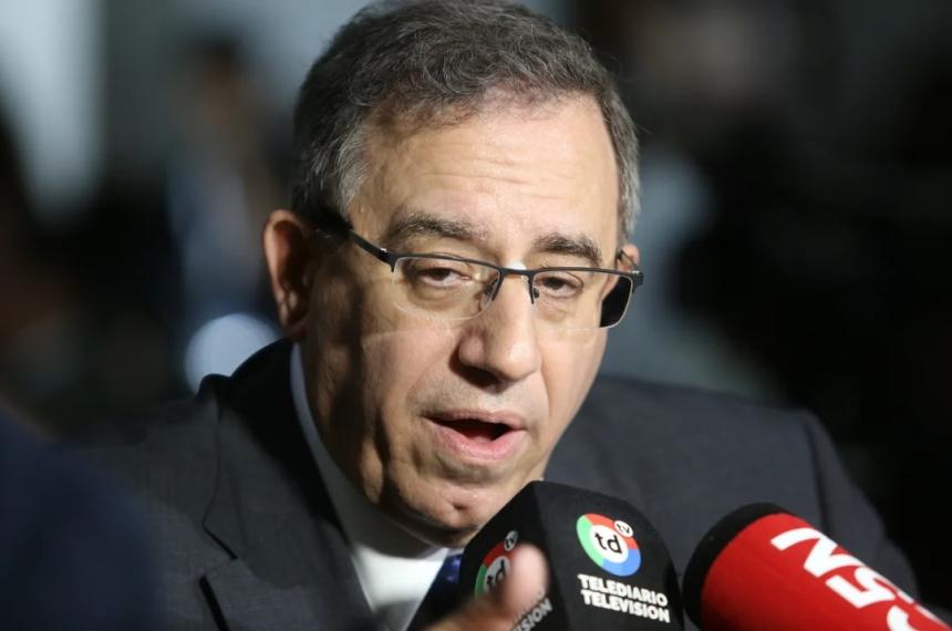 Carlos Maslatoacuten- Argentina incrementa su deuda en 300 millones de doacutelares por diacutea