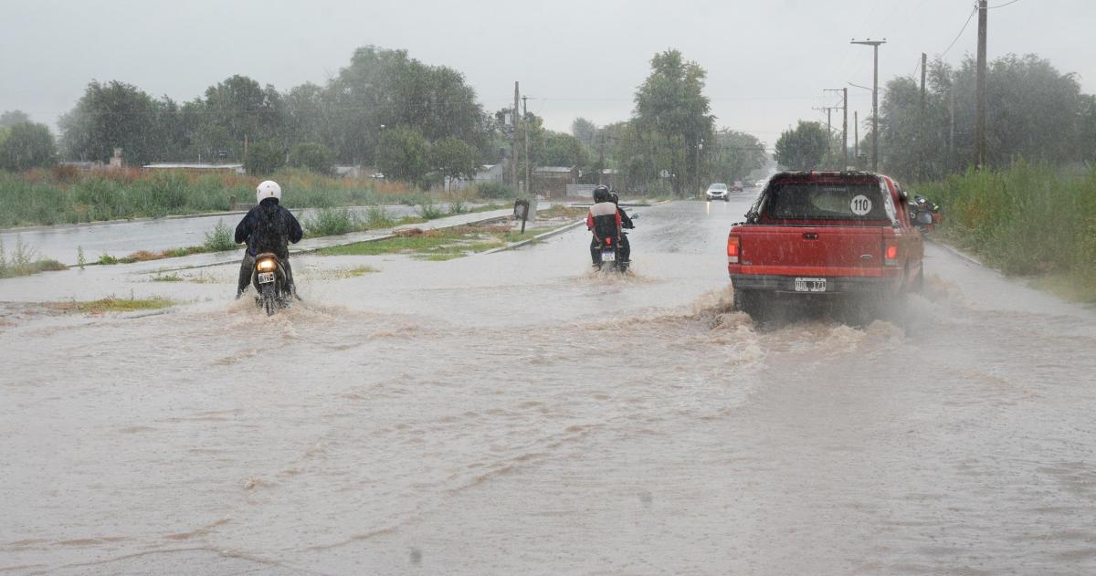 Rige un doble alerta meteoroloacutegico en la provincia