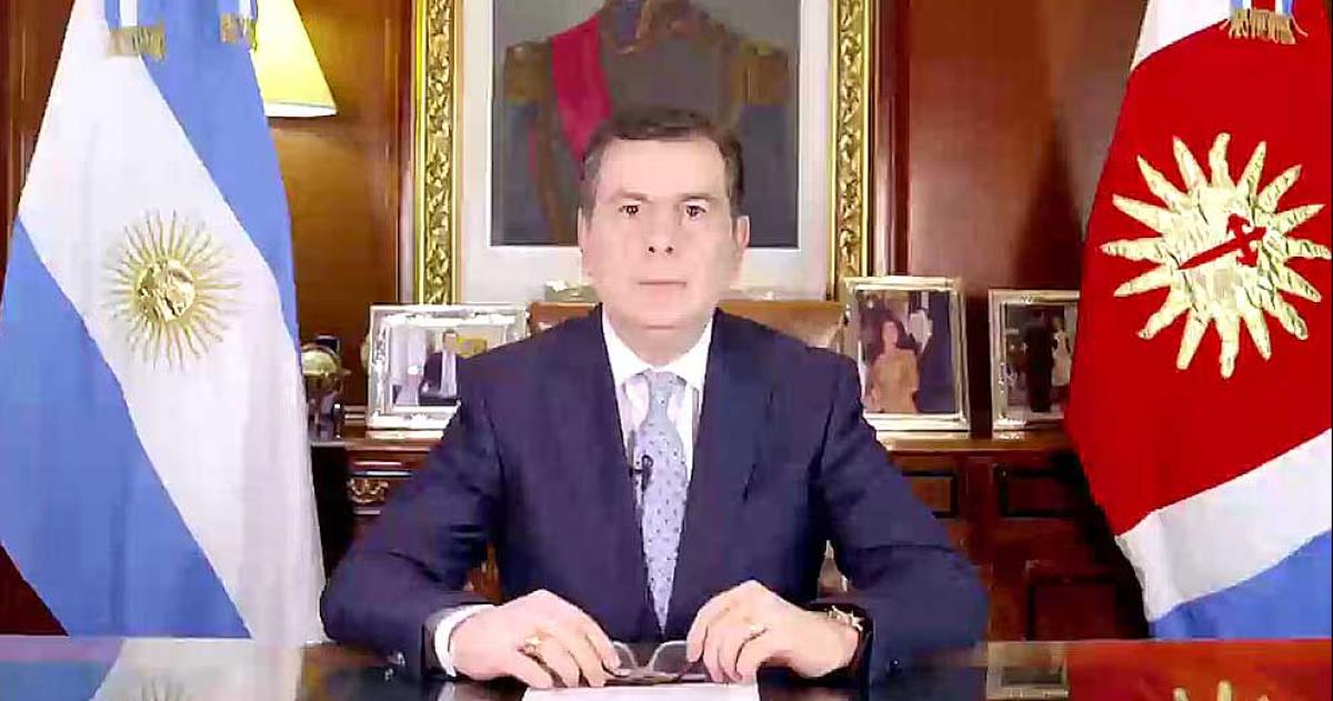 El gobernador de Santiago del Estero anuncioacute bono millonario para empleados estatales