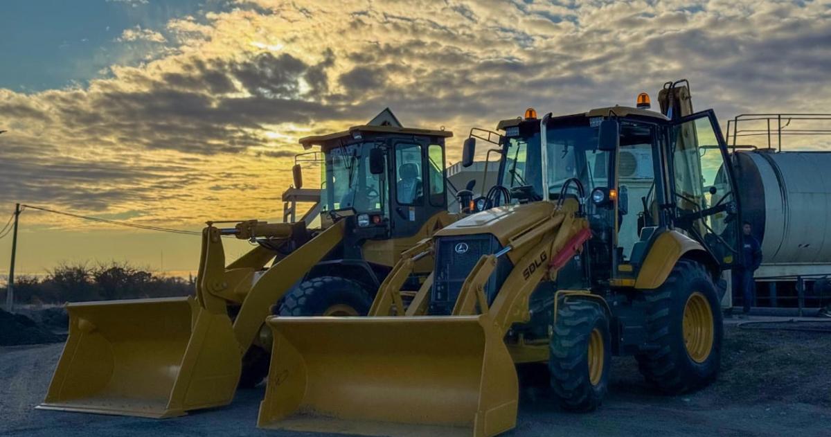Santa Rosa incorporoacute maquinarias para mejorar el bacheo 