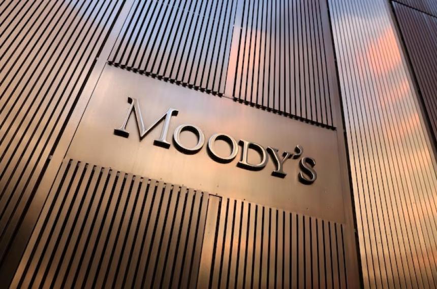 Moodys mejoroacute la calificacioacuten crediticia argentina