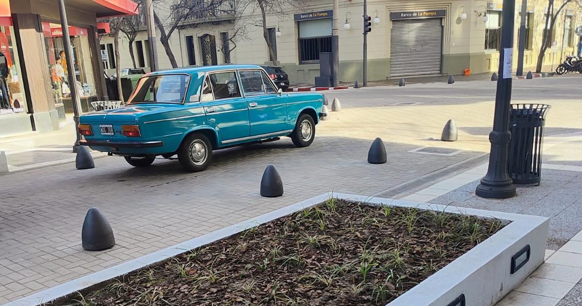 Una imagen de eacutepoca- el silencio de la crisis en Santa Rosa
