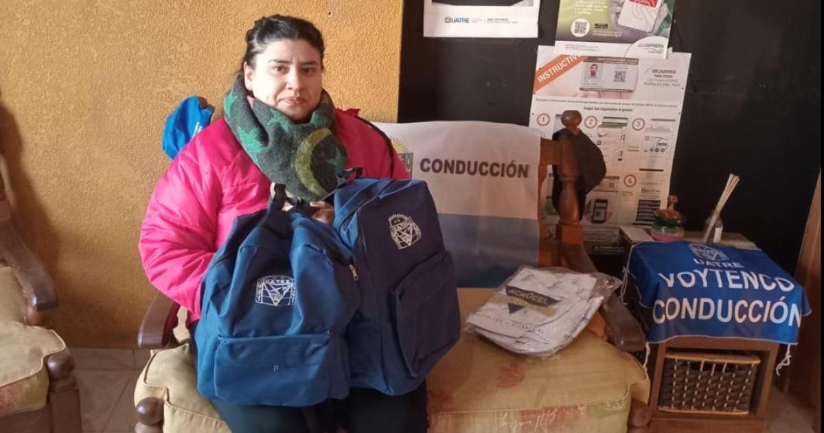 Afiliada de UATRE acompantildea a nintildeos con TDL en la zona rural de Roloacuten